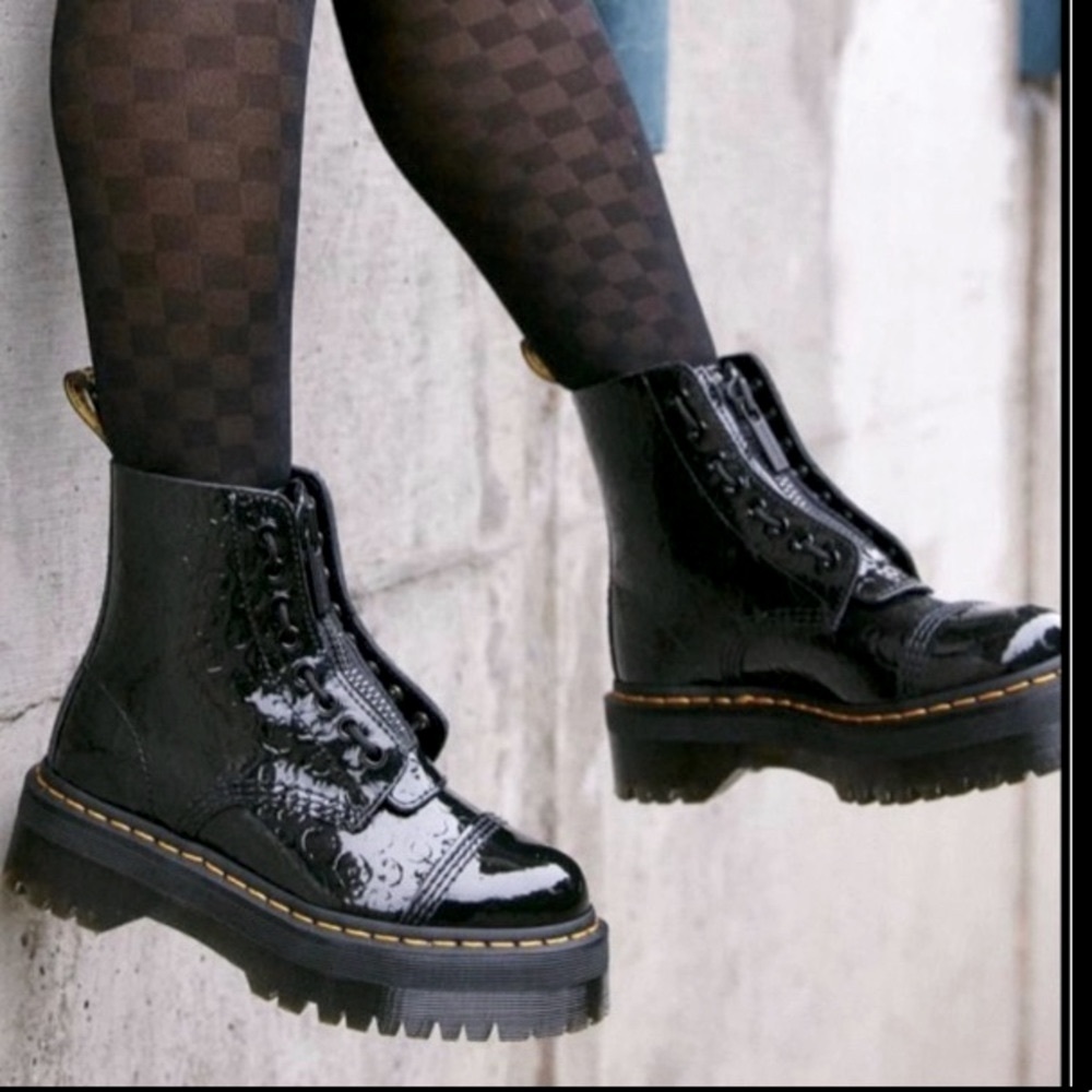 NEW SINCLAIR LEOPARD EMBOSS PATENT LEATHER PLATFORM BOOTS